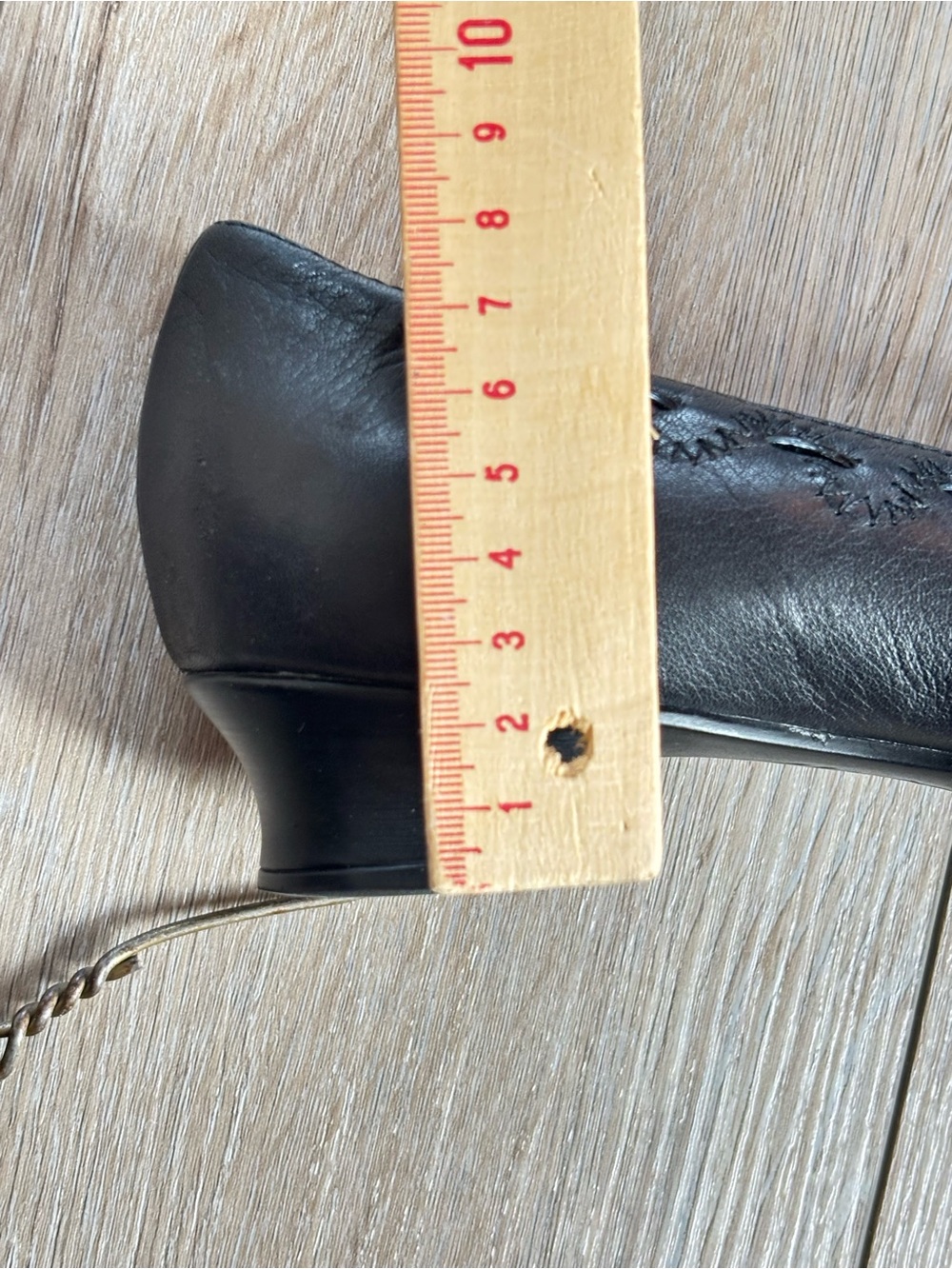 Clark’s Classic Black Leather Low Heel Pumps for Women